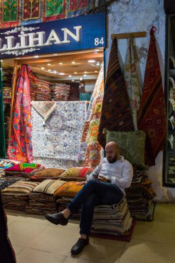 Kapalı Çarşı, pazar ahır