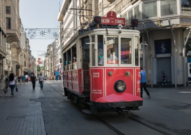 Istanbul'da Taksim Tünel nostaljik tramvay