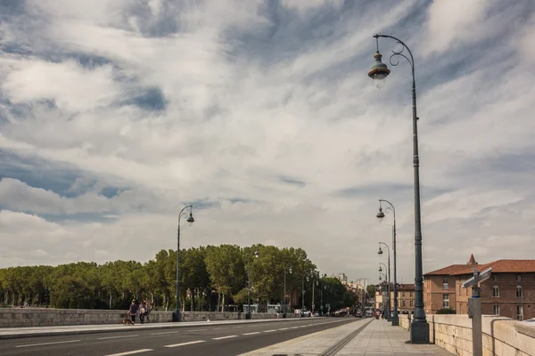 Alte Brücke in toulouse — Stockfoto