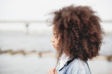 Güzel küçük kız.