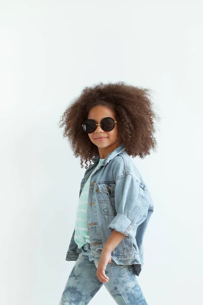 Funny Stylish Girl Beautiful Curly Hair Wearing Denim Clothes Sunglasses — Stock Photo, Image