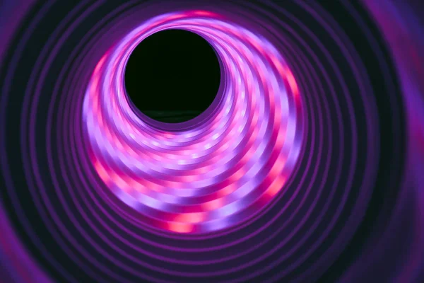 Тоннель Фиолетовым Неоновым Светом Заднем Плане — стоковое фото