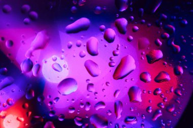 Soyutlama çok renkli su damlası. Tasarım için arkaplan deseni. 