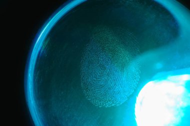 Tasarım için arkaplan dokusunda güzel soyut mavi parmak izi. Makro fotoğrafçılık görünümü.