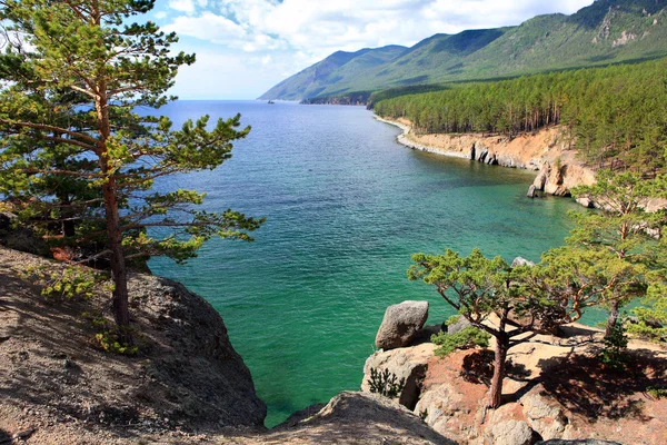 Lago Baikal. Giornata estiva — Foto Stock