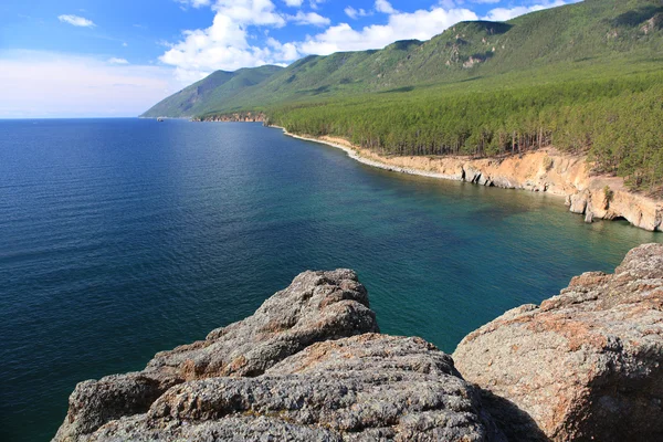 Het Baikalmeer. zomerdag — Stockfoto