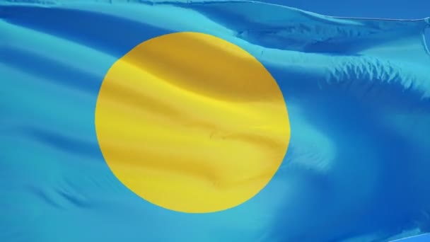 Bandeira de Palau em câmera lenta perfeitamente enrolada com alfa — Vídeo de Stock