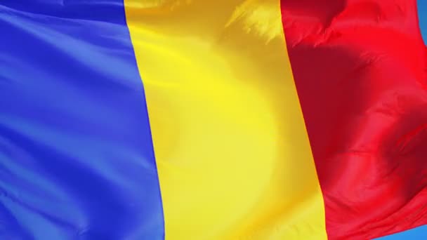 Bandera de Rumania en cámara lenta en bucle sin problemas con alfa — Vídeo de stock