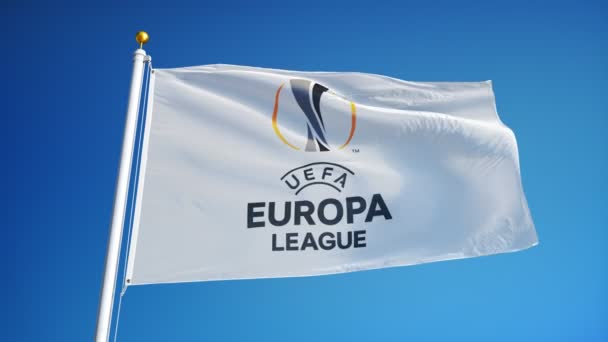UEFA Γιουρόπα Λίγκ σημαία σε αργή κίνηση looped απρόσκοπτα με άλφα — Αρχείο Βίντεο