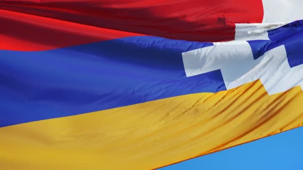 Nagorno-Karabach vlag in slow motion naadloos lus met alpha — Stockvideo