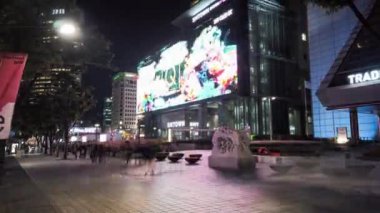 SEOUL, Güney Kore CIRCA 2019: Seul 'deki güzel hareketli zaman dilimi şehri 