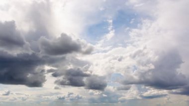Güzel yaz günü bulut timelapse