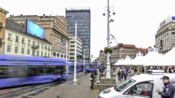 Hora de ponta da praça principal — Vídeo de Stock