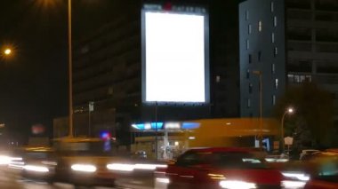 Gece - sahte, cinemagraph karayolu üzerinde büyük Billboard