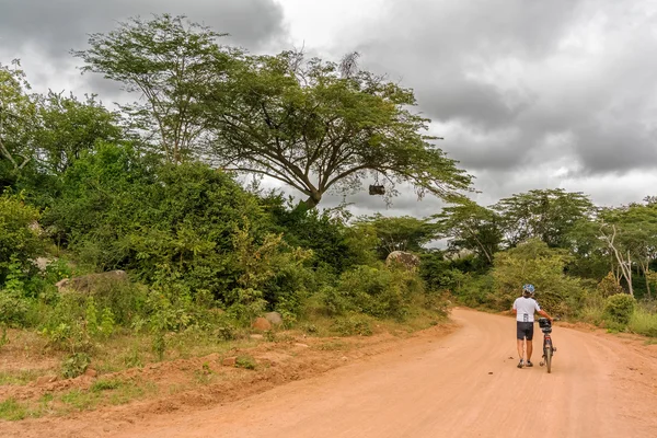 Radfahrer in Tansania — Stockfoto