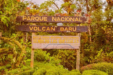 Volcan Baru Milli Parkı işaret Panama.
