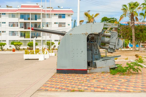 Guns at the Naval Base in Salinas, Ecuador — Stock Photo, Image