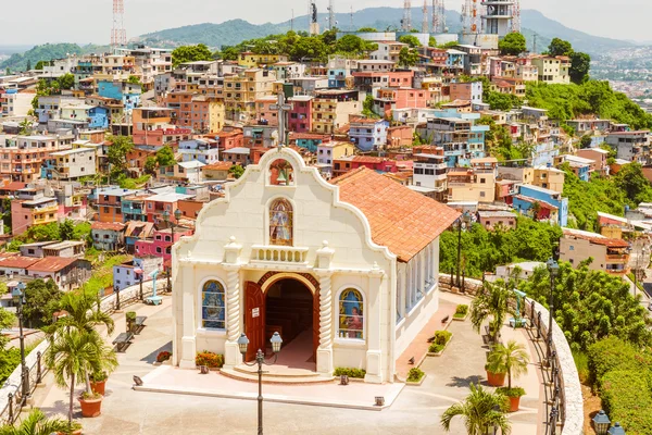 Pequeña Capilla Católica en Cerro Santa Ana Guayaquil —  Fotos de Stock