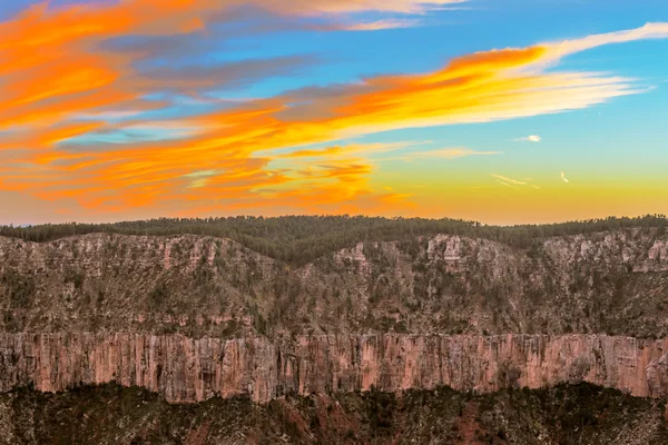 Vue depuis le bord nord du Grand Canyon en Arizona . — Photo