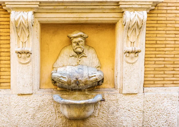 Drinking Fountain in Rome, Italy — Stock Photo, Image