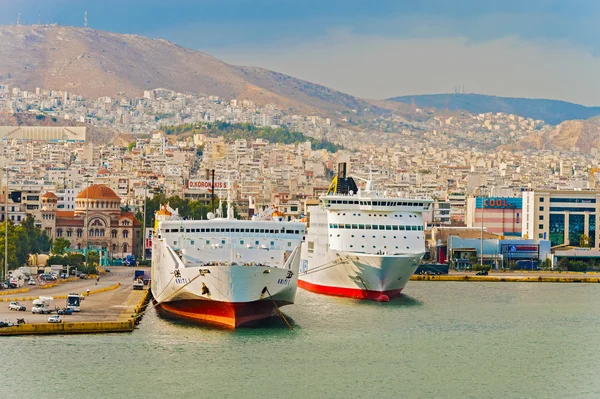 Osobní přístav Pireus, Athens. — Stock fotografie