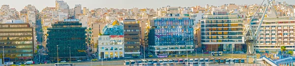 Piraeus, poort in de buurt van Athene in Griekenland — Stockfoto