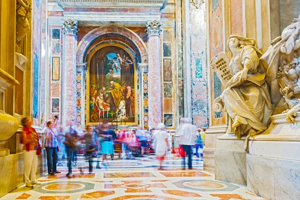 Intérieur Basilique Saint-Pierre à Rome, Italie . — Photo