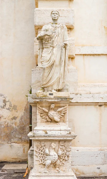 Estátua no Museu Villa Borghese em Roma, Itália . — Fotografia de Stock