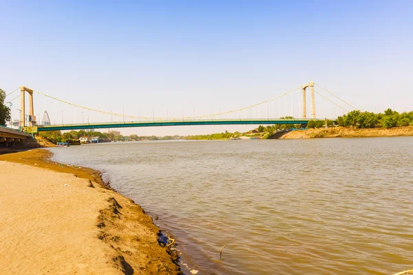 Bro över floden Nilen i Khartoum — Stockfoto