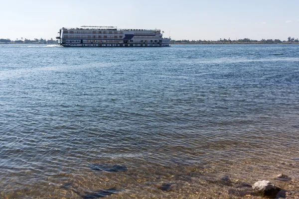 O barco no rio Nilo — Fotografia de Stock