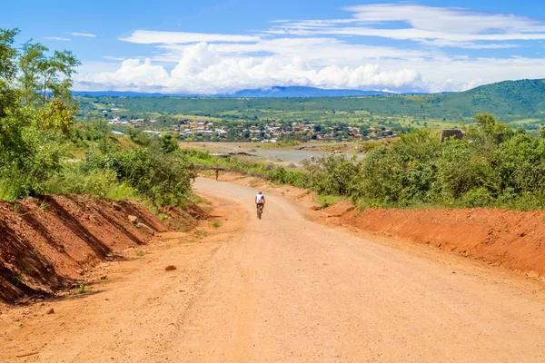 在坦桑尼亚的道路景观 — 图库照片