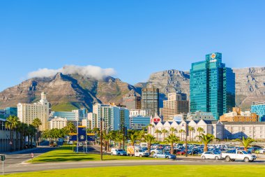 Downtown Cape Town with Table Mountain