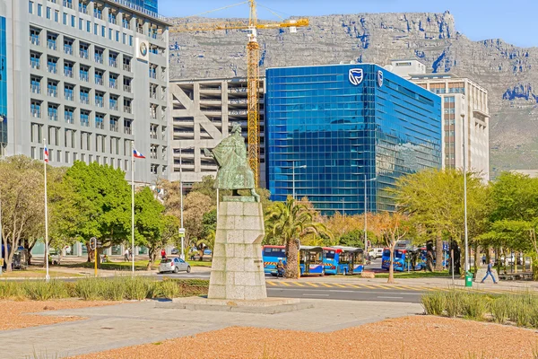 Downtown Cape Town with Table Mountain — Stok fotoğraf