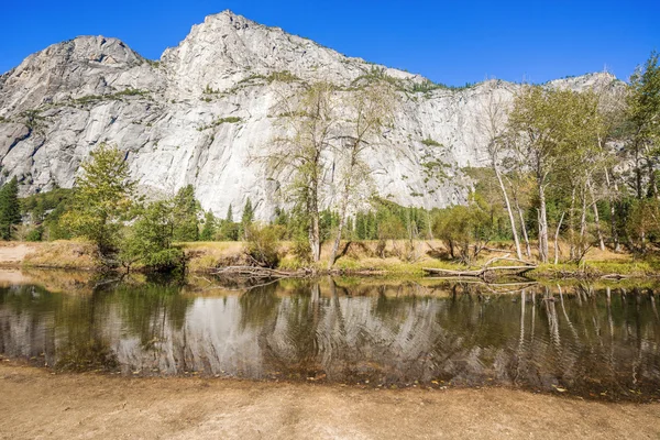 Национальный парк Йосемити в Калифорнии, США — стоковое фото