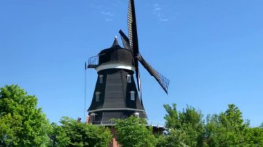 Krageholm, Ystad, İsveç 'teki eski yel değirmeni 1864' te inşa edildi.