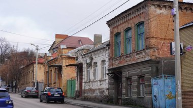 Kropyvnytskyi kentinin mimari görüşü (önceki isimleri Yelisavetgrad, Zinovievsk Kirovo, Kirovograd), Ukrayna. Şehir sokakları
