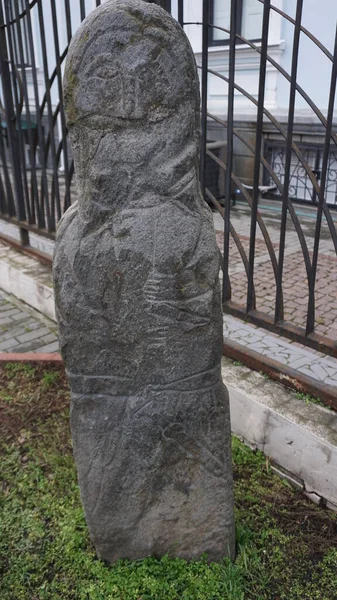 スキタイの女性の石の彫刻 Kropyvnytskyi Kirovograd ウクライナの都市ローレのKirovograd博物館 これは ウクライナで最大のスキタイの石の女性のコレクションを収容します — ストック写真