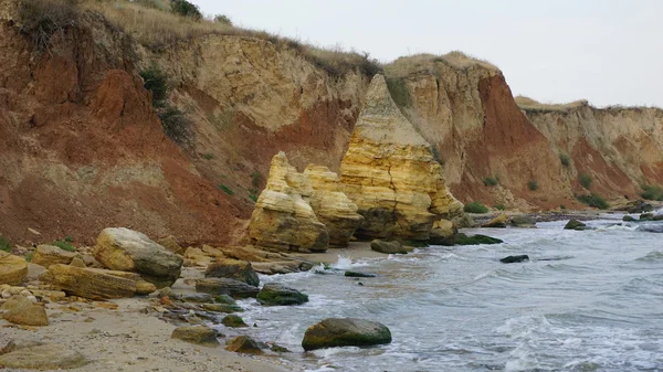 La costa sabbiosa e argillosa del Mar Nero — Foto Stock