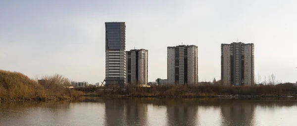 Vista Cidade Partir Margem Rio Miass Chelyabinsk Paisagem Urbana — Fotografia de Stock