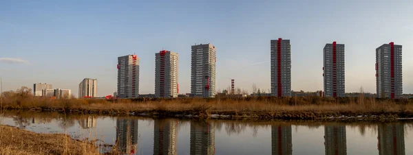 Vista Ciudad Desde Terraplén Del Río Miass Chelyabinsk Paisaje Urbano —  Fotos de Stock