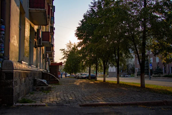 Городская Улица Брусчаткой — стоковое фото