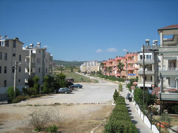 Strada Attraverso Una Piccola Città Sulla Costa Sud Strada Circondata — Foto Stock