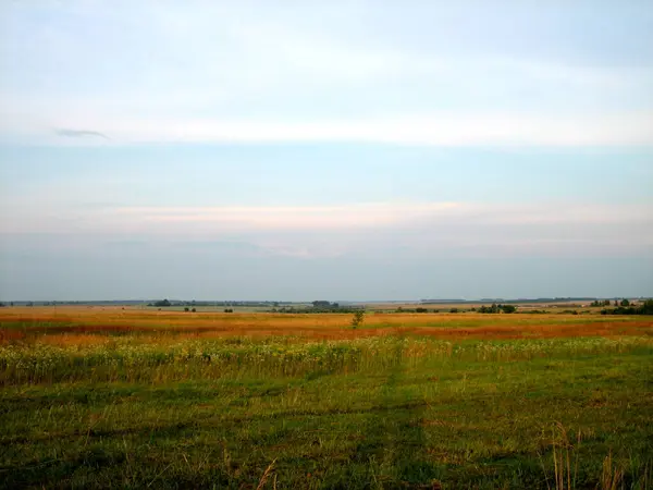 Eine Flache Horizontlinie Zwischen Himmel Und Erde Der Himmel Und — Stockfoto