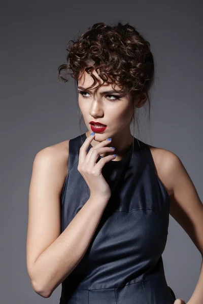 Young sexy beautiful woman with fashion hairstyle — Stock Photo, Image