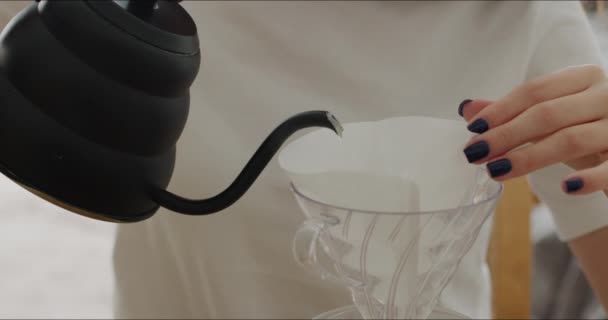 Process of brewing coffee V60 — Stock Video