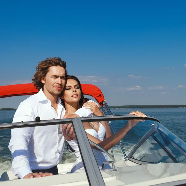 Young couple loving each other — Stock Photo, Image