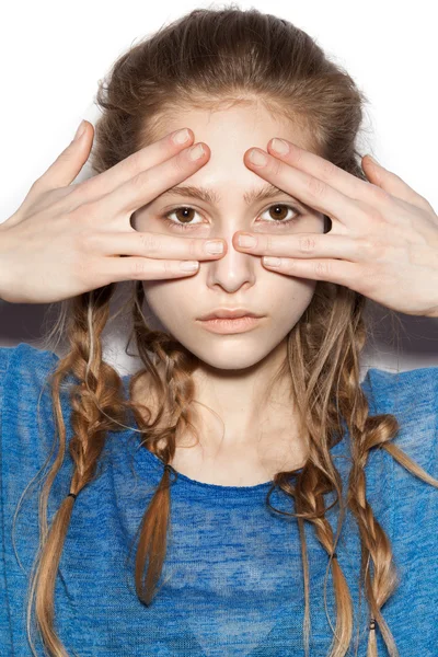 Portrait of teen girl beautiful cheerful enjoying — Stock fotografie