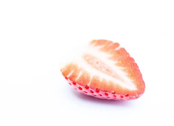 Makro fotografie nakrájené jahody — Stock fotografie