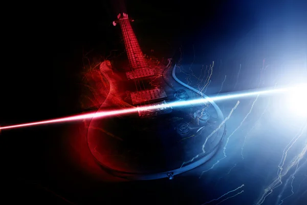 Elektrická kytara a paprsek světla — Stock fotografie