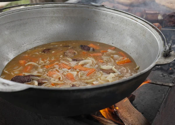 Läcker Köttsoppa Med Morötter Naturen — Stockfoto